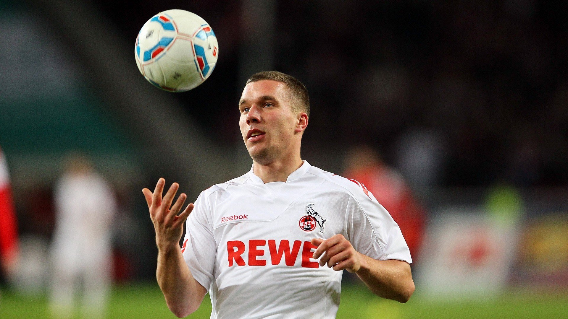 法甲新星崛起：未来巨星的火热表现！，法甲新赛季升级球队