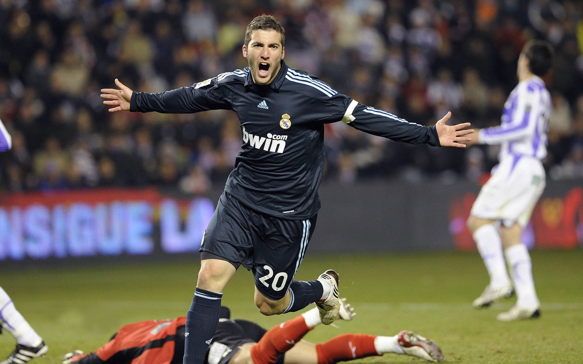 爱游戏中国官方网站平台-足球器材国产品牌占有率提升明显，国产足球品牌前十排名